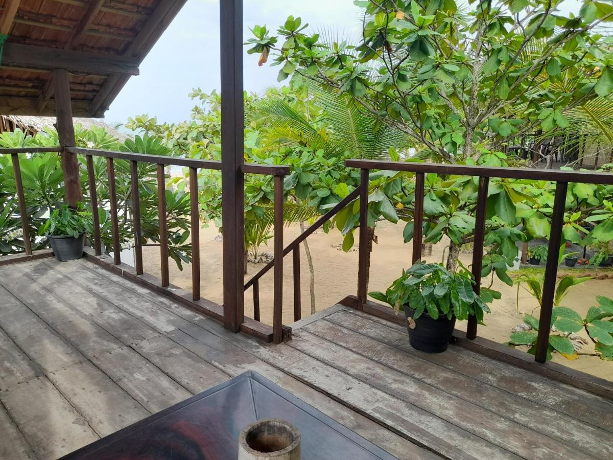Golden Beach Chalets 아루감 베이 외부 사진