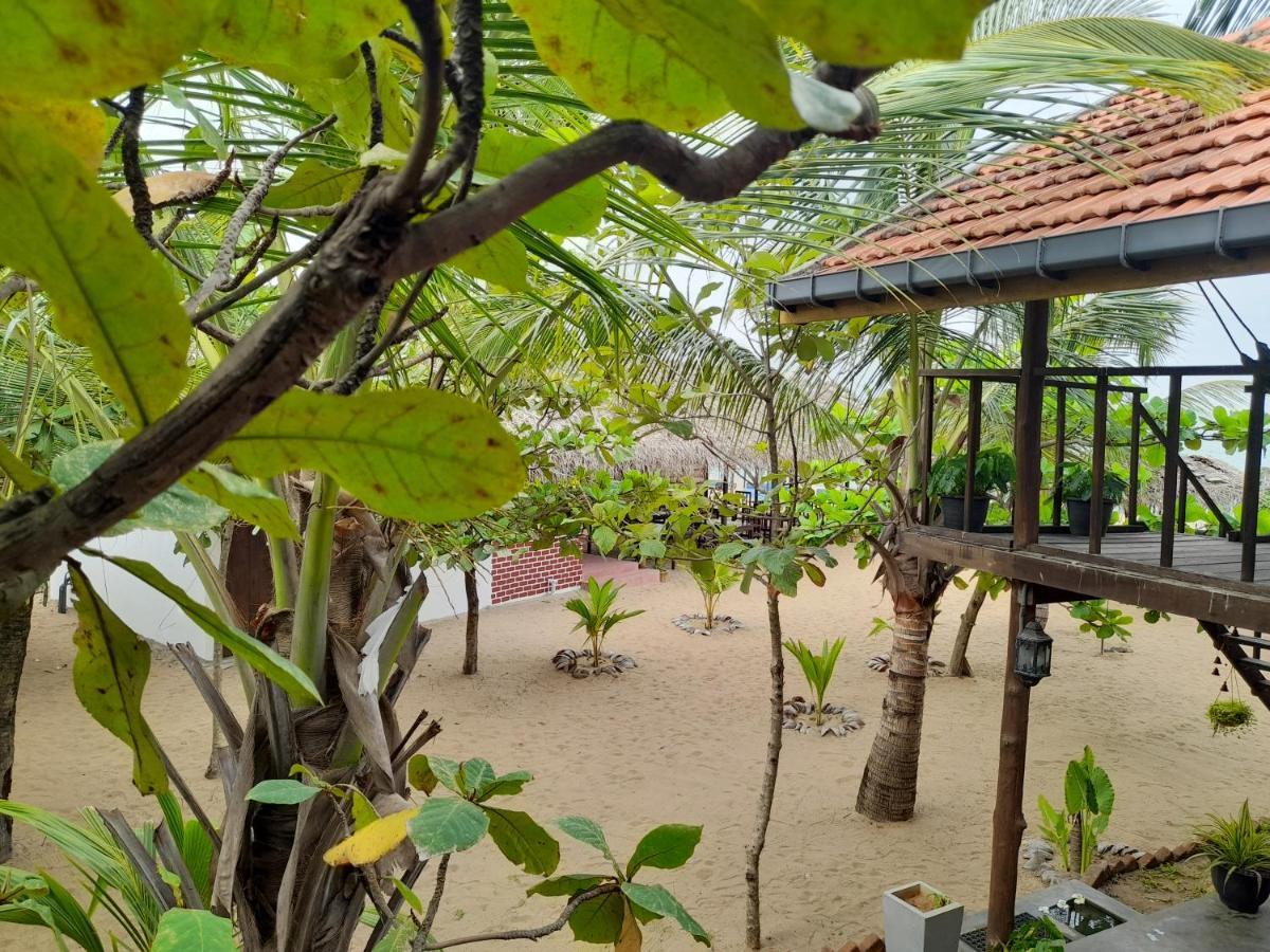 Golden Beach Chalets 아루감 베이 외부 사진