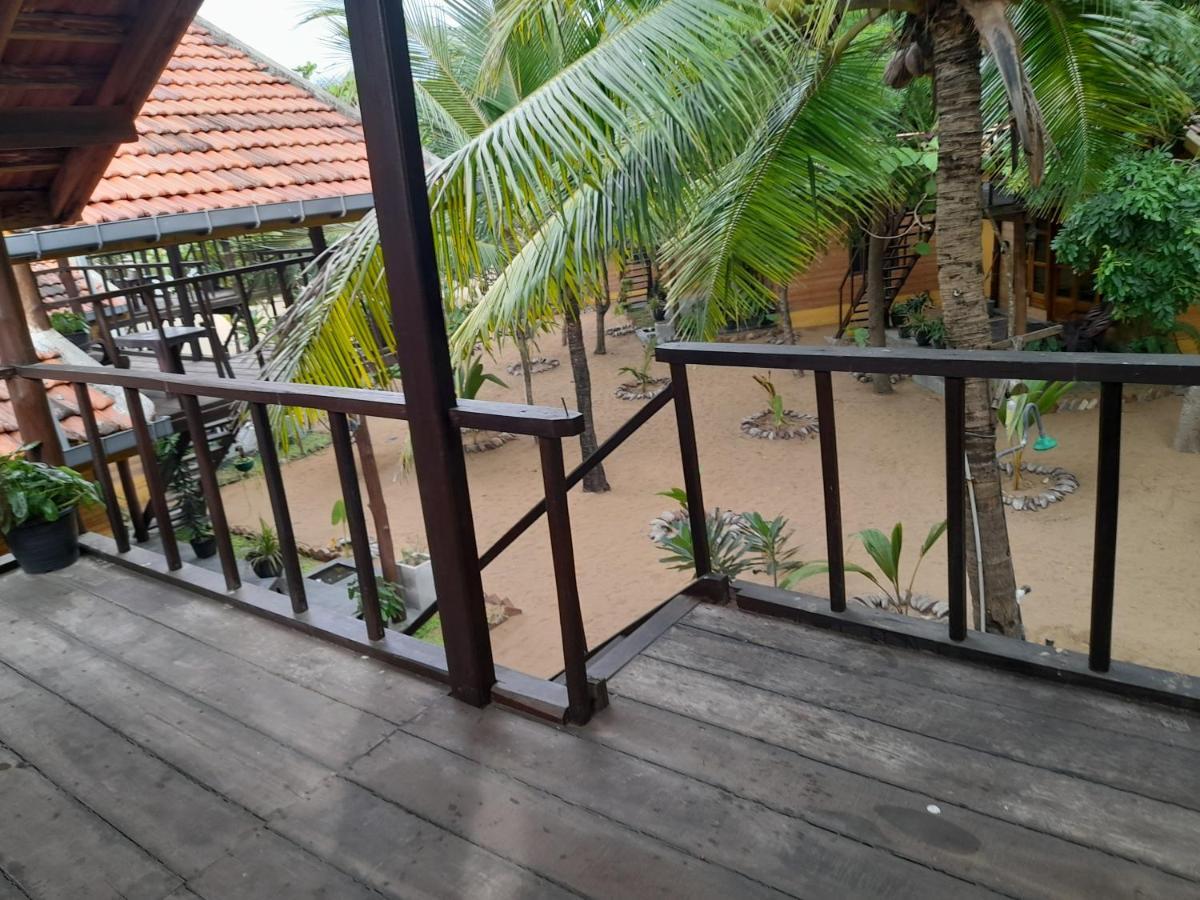 Golden Beach Chalets 아루감 베이 외부 사진