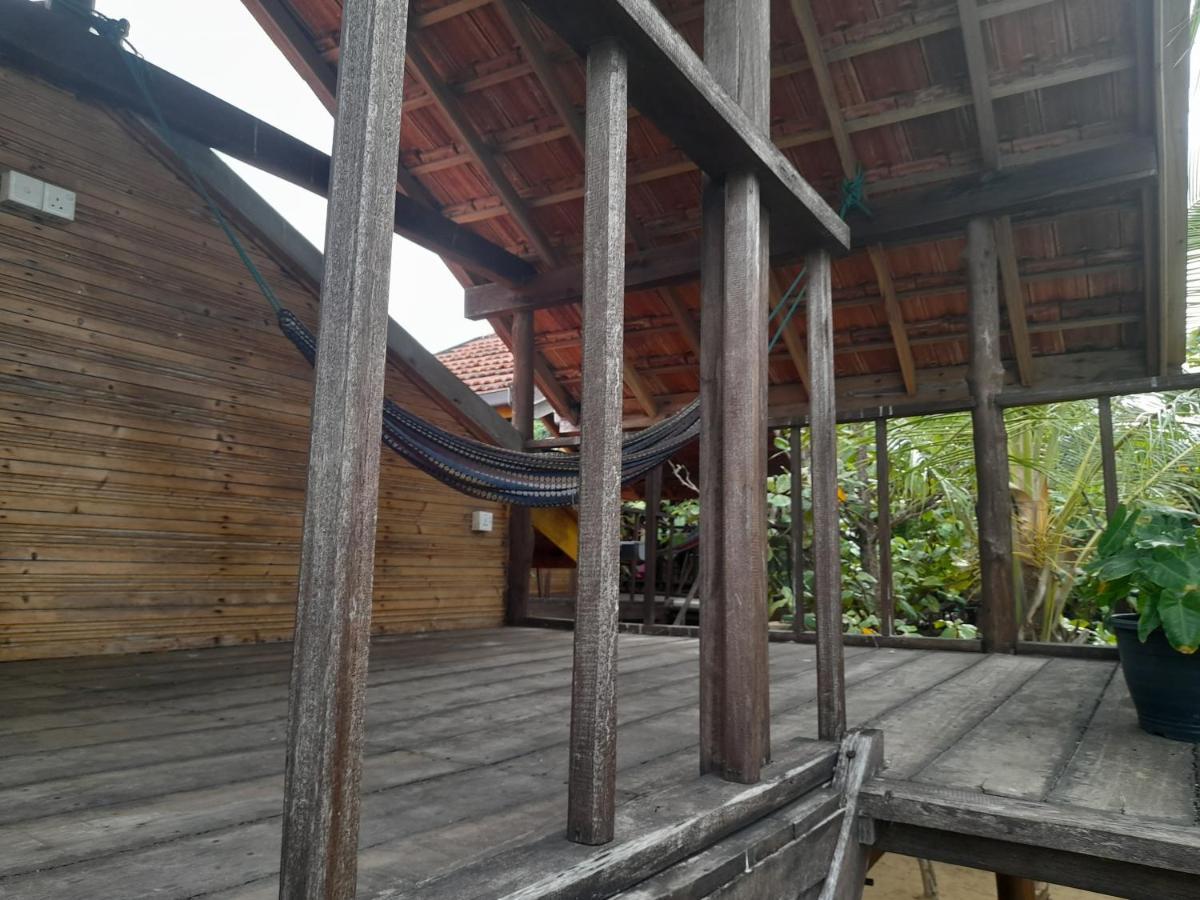 Golden Beach Chalets 아루감 베이 외부 사진