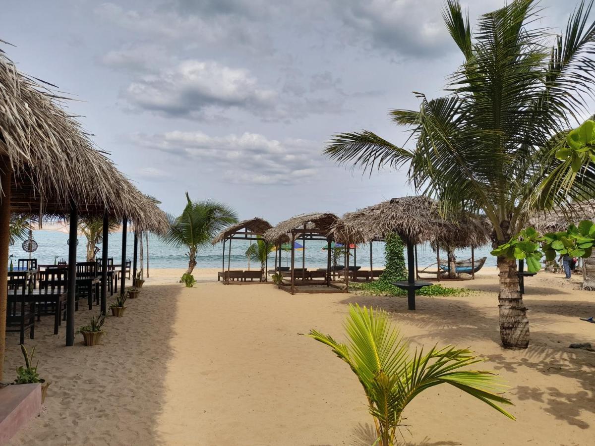 Golden Beach Chalets 아루감 베이 외부 사진